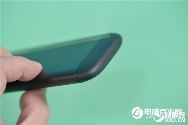 速度達1GB/s!英睿達X8移動SSD 2TB圖賞:4寸手機大小