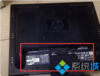 電腦主機與顯示器連接示意圖 電腦顯示器安裝步驟圖