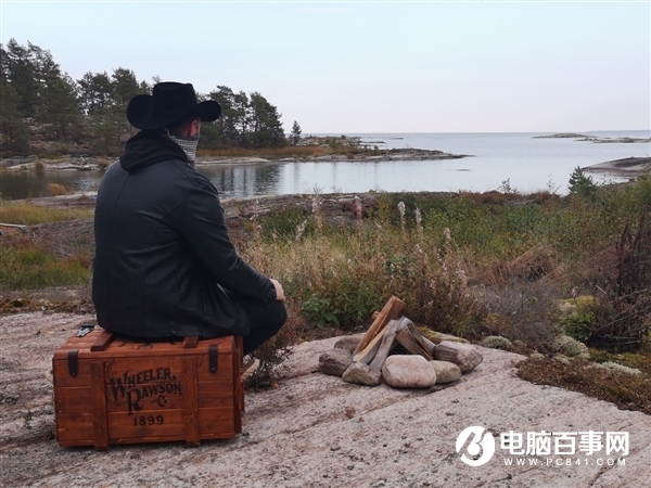 惠勒·勞森定制版鏢客機箱