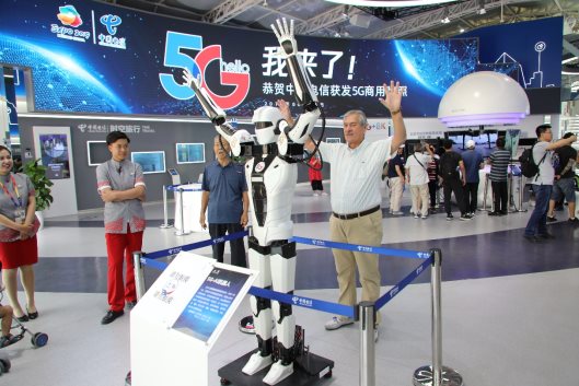 砥礪前行十九載 紅色基因永傳承  中國電信北京公司啟航“云改數(shù)轉(zhuǎn)”新征程