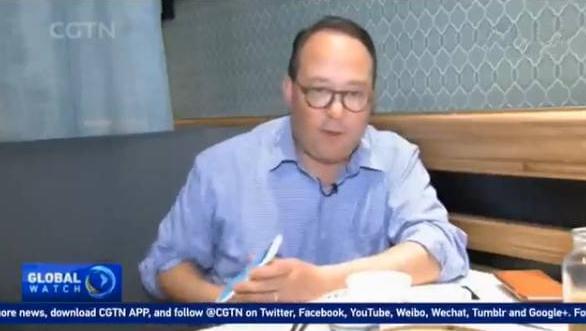 讓老外記者驚呆的大場面!中國人說:少見多怪