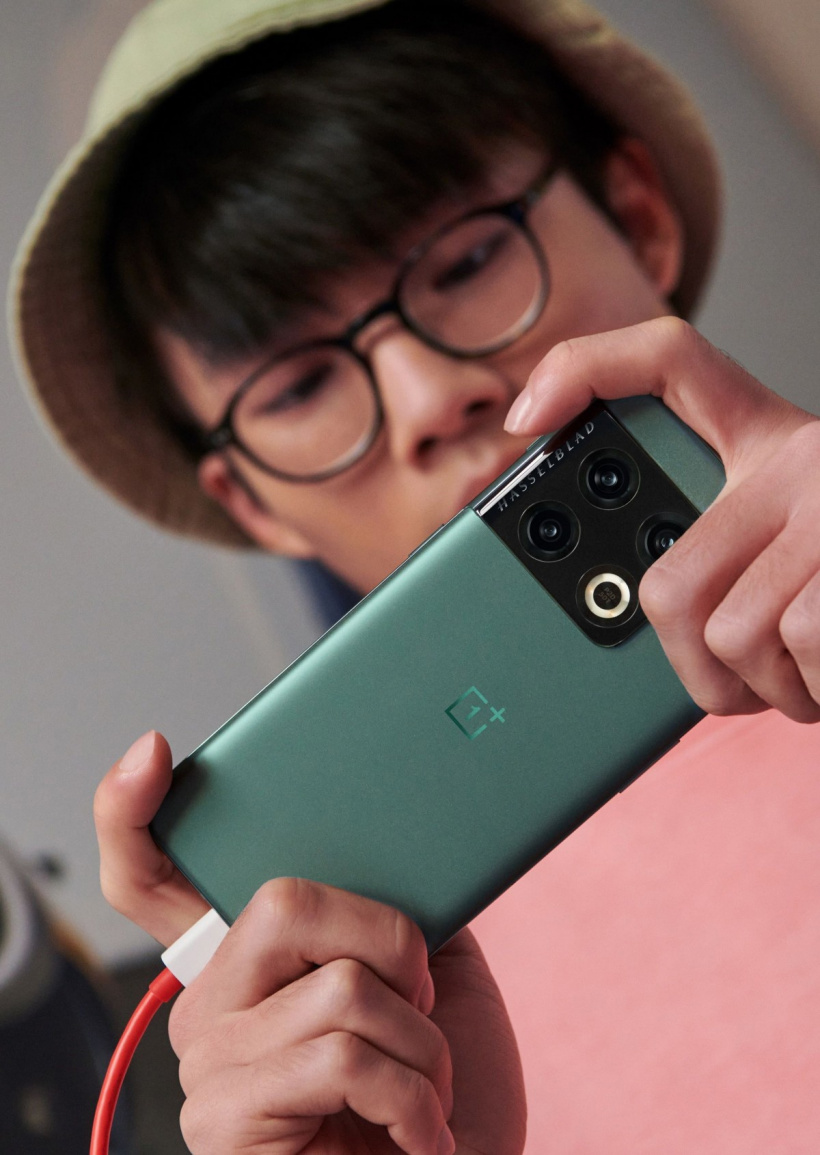 一加 10 Pro 國際版在部分地區(qū)無法進行 80W 快充:因不支持 110V / 120V 交流電