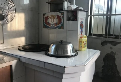 傳統灶好還是集成灶好?集成灶代表了未來廚電演進的方向